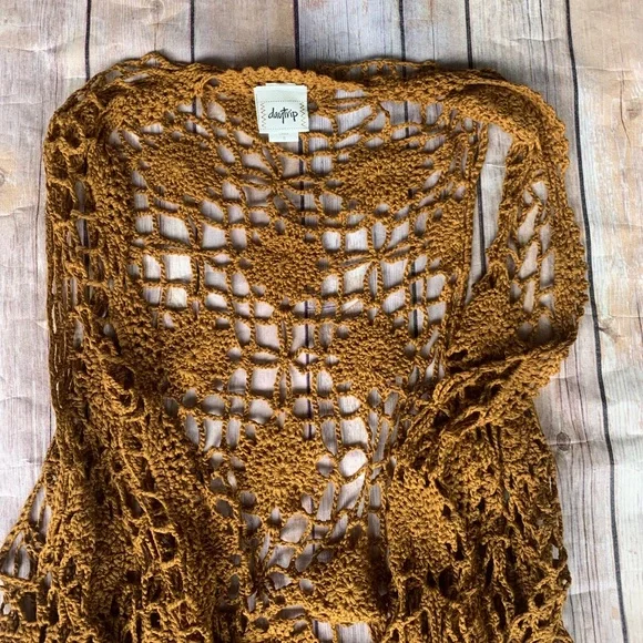 Mustard Crochet Cardigan from Buckle - Picture 3 of 4